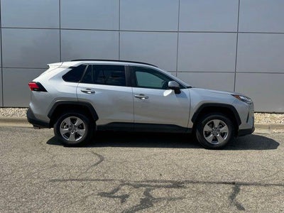 2025 Toyota RAV4 XLE AWD