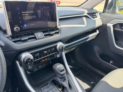 2025 Toyota RAV4 XLE AWD