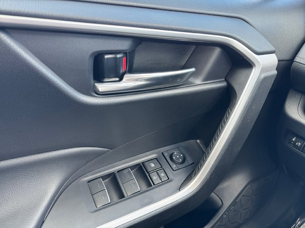 2023 Toyota RAV4 XLE AWD