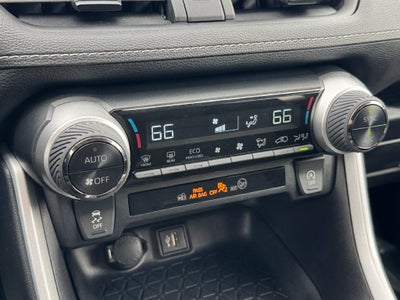 2024 Toyota RAV4 XLE AWD