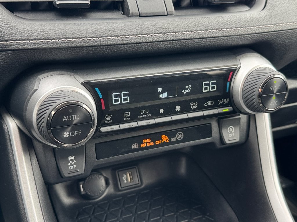 2024 Toyota RAV4 XLE AWD
