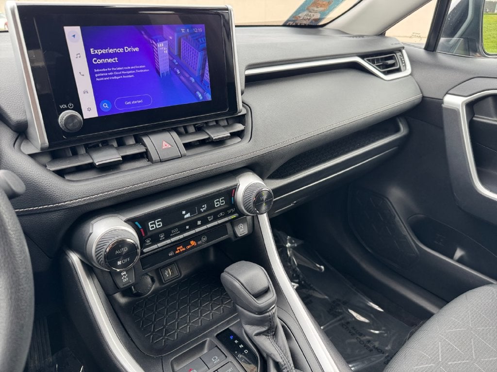 2024 Toyota RAV4 XLE AWD