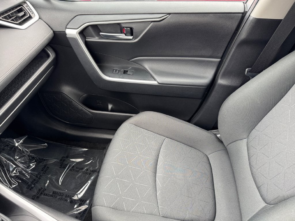 2024 Toyota RAV4 XLE AWD