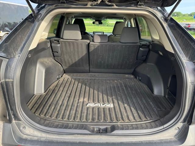 2020 Toyota RAV4 XLE AWD