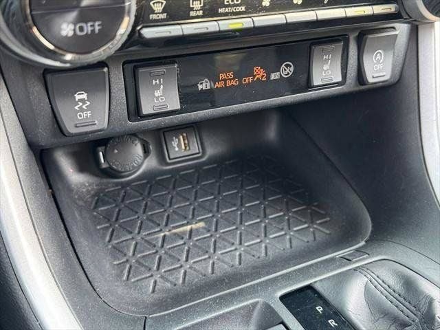 2024 Toyota RAV4 XLE AWD