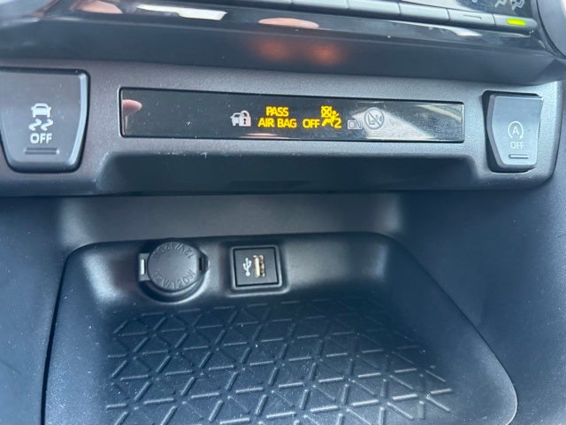 2025 Toyota RAV4 XLE AWD