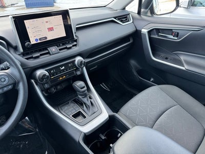 2025 Toyota RAV4 XLE AWD