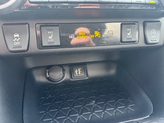 2025 Toyota RAV4 XLE AWD