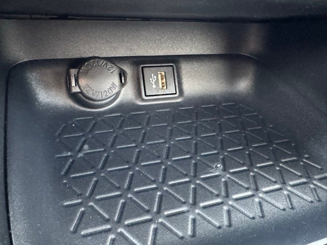 2025 Toyota RAV4 XLE AWD