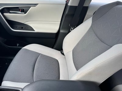 2025 Toyota RAV4 XLE AWD