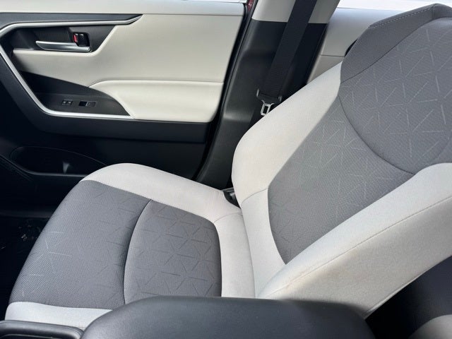 2025 Toyota RAV4 XLE AWD