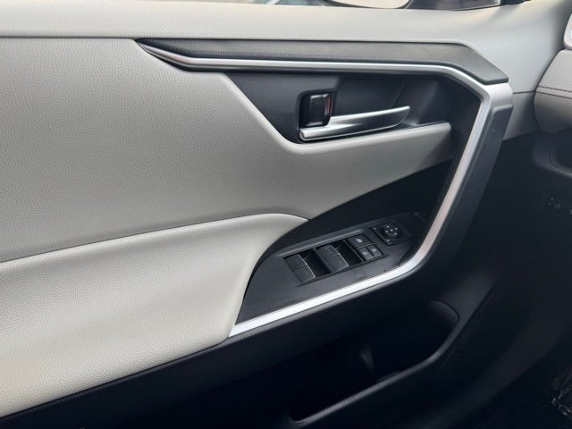 2025 Toyota RAV4 XLE AWD