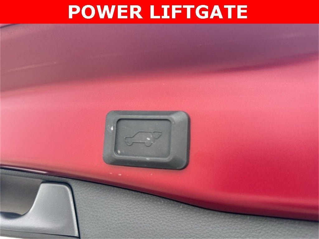 2025 Toyota RAV4 XLE AWD