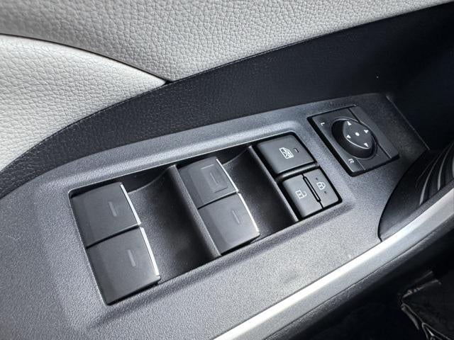 2025 Toyota RAV4 XLE AWD