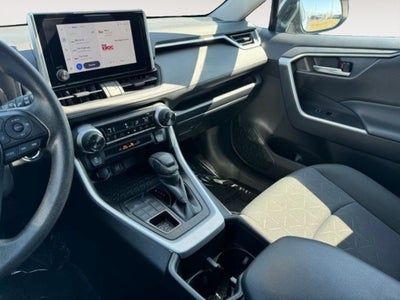 2025 Toyota RAV4 XLE AWD