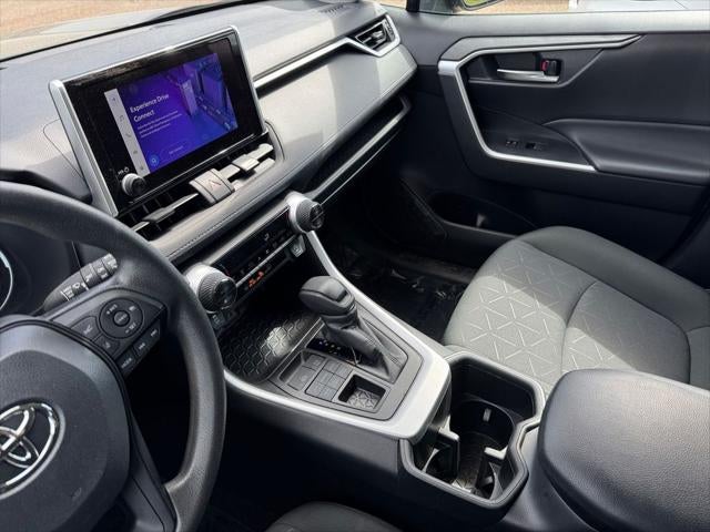 2024 Toyota RAV4 XLE AWD