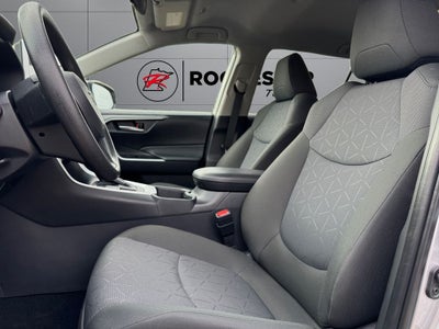 2025 Toyota RAV4 XLE AWD