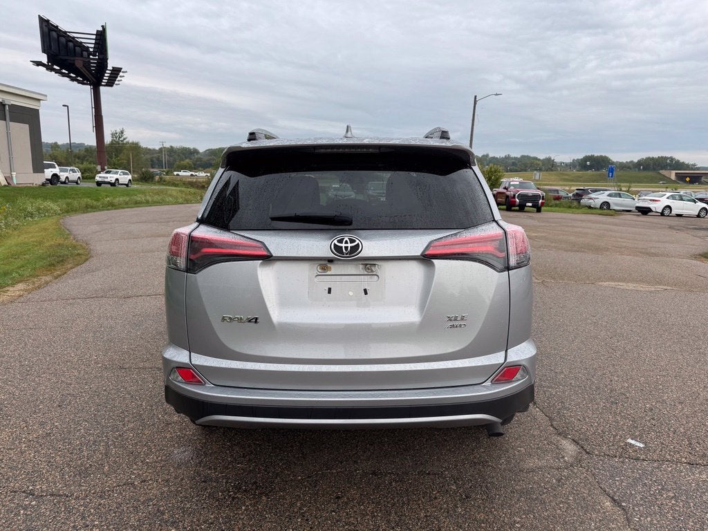 2017 Toyota RAV4 XLE AWD