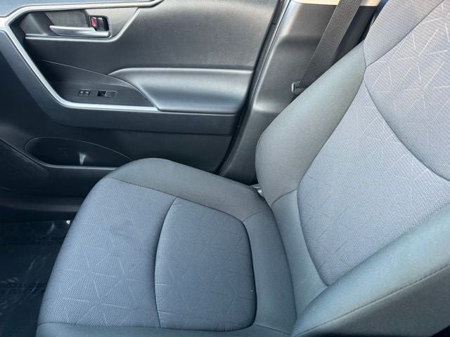 2025 Toyota RAV4 Hybrid XLE AWD