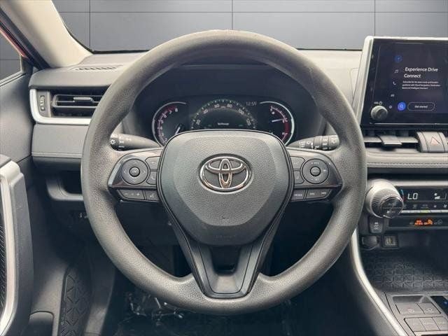 2024 Toyota RAV4 XLE FWD