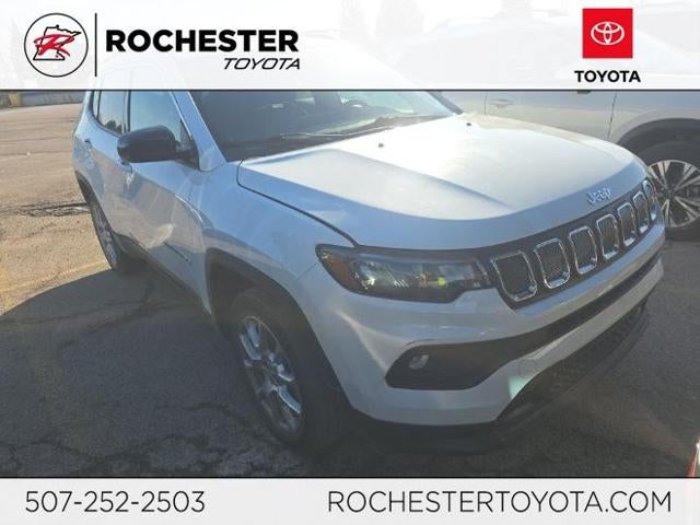 2022 Jeep Compass Latitude Lux 4WD