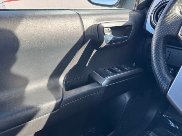 2023 Toyota Tacoma Limited V6