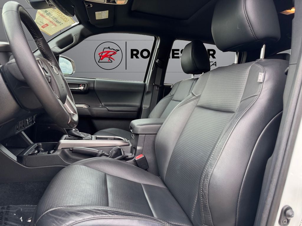 2022 Toyota Tacoma Limited V6