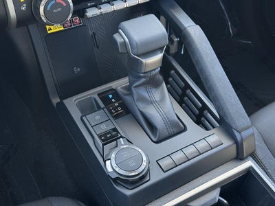 2025 Toyota Tacoma SR5 4WD