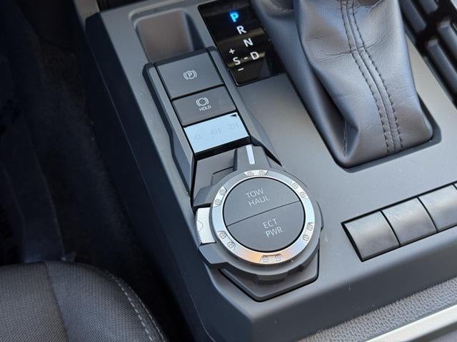 2025 Toyota Tacoma SR5 4WD