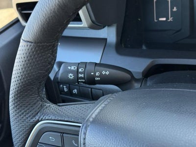 2025 Toyota Tacoma SR5 4WD