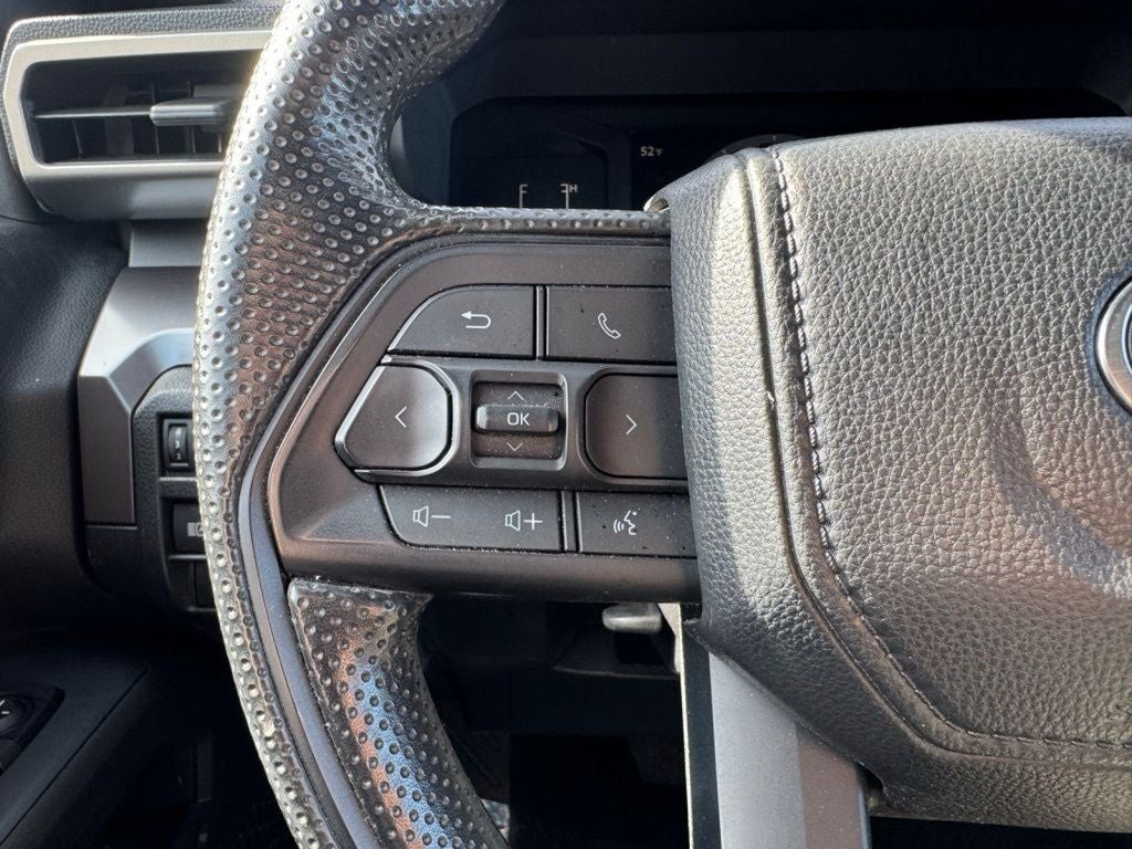 2024 Toyota Tacoma SR5 4WD