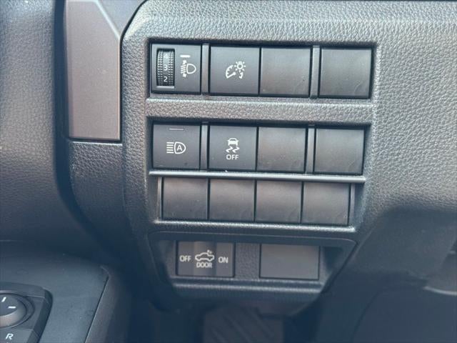 2024 Toyota Tacoma SR5 4WD
