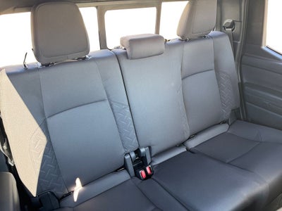 2025 Toyota Tacoma SR5 4WD