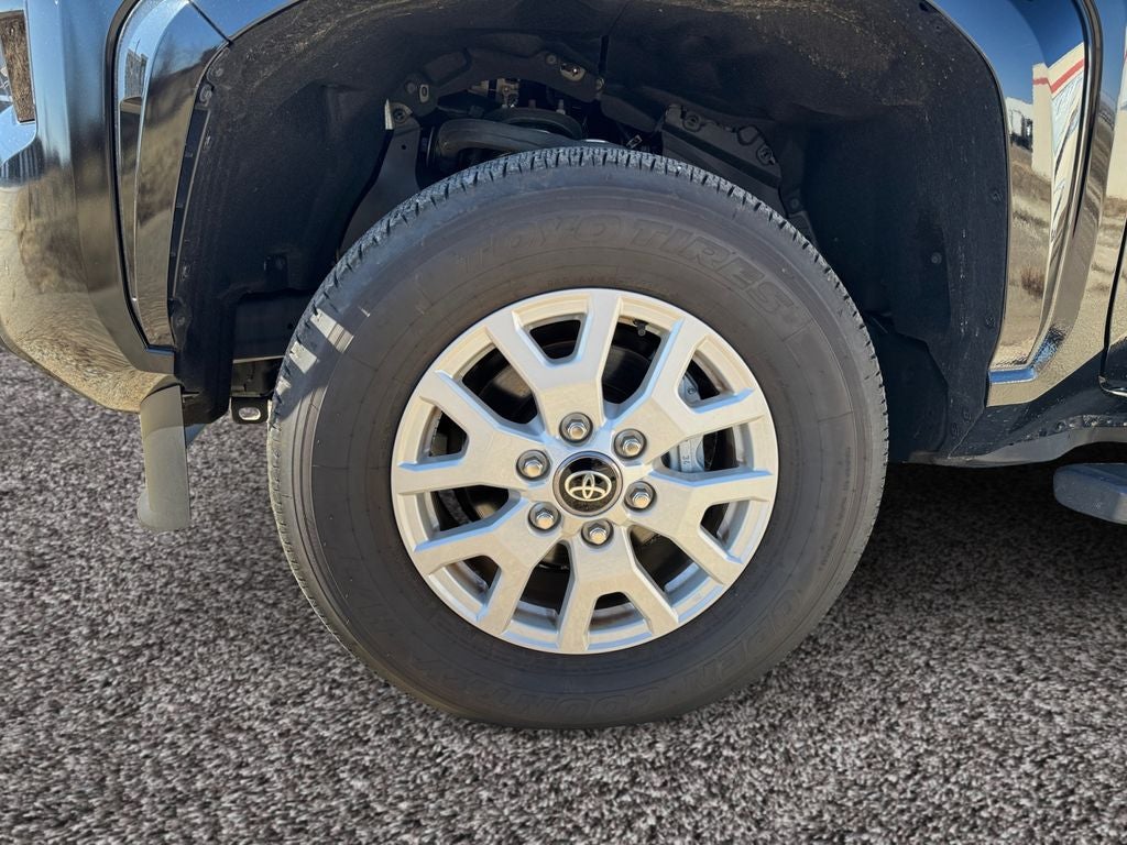 2025 Toyota Tacoma SR5 4WD