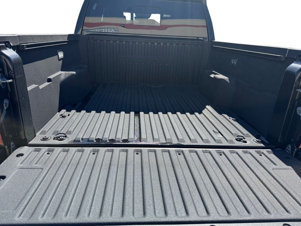 2025 Toyota Tacoma SR5 4WD