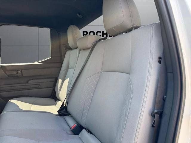 2025 Toyota Tacoma SR5 4WD