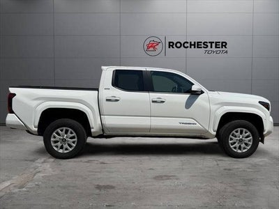 2025 Toyota Tacoma SR5 4WD