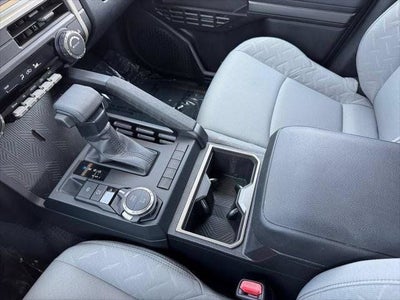 2025 Toyota Tacoma SR5 4WD