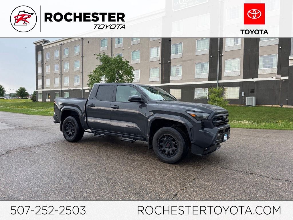 2025 Toyota Tacoma SR5 4WD