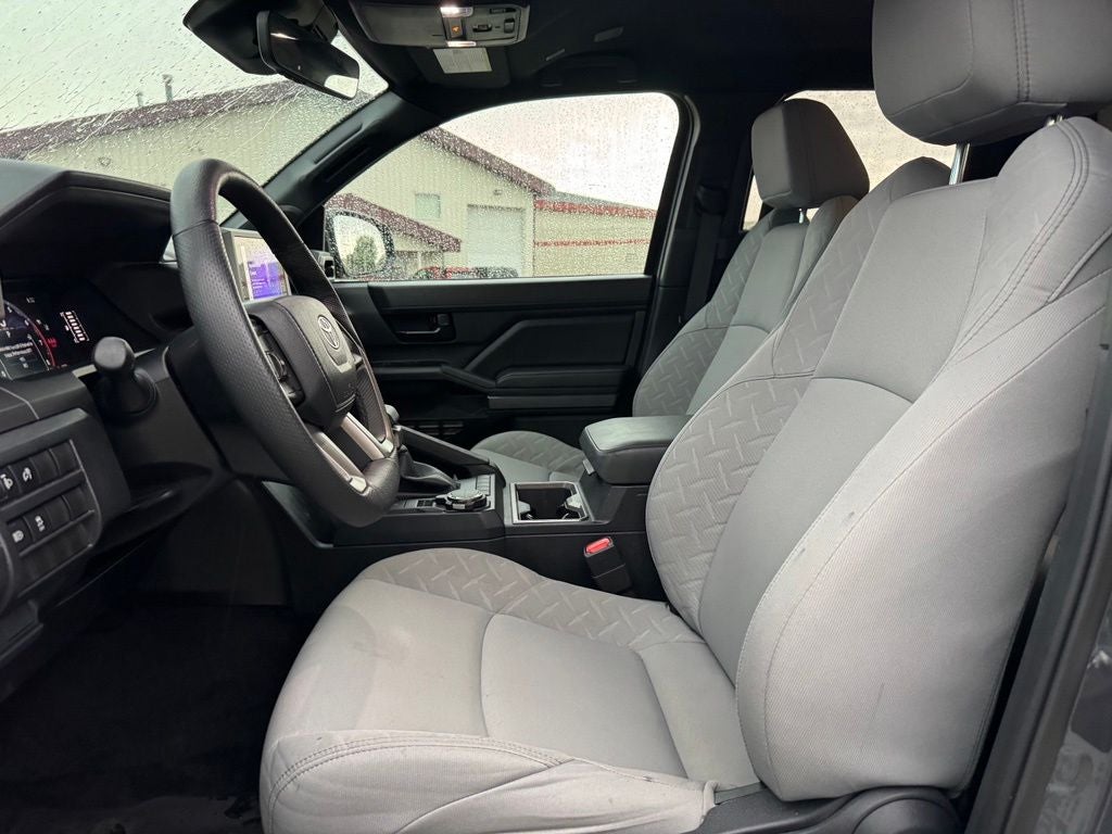 2025 Toyota Tacoma SR5 4WD