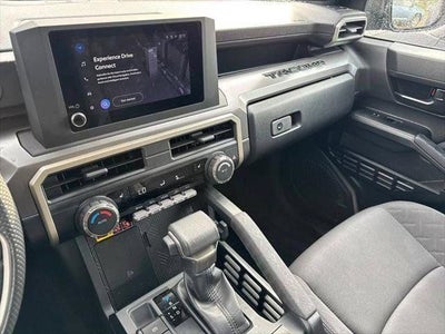 2024 Toyota Tacoma SR5 4WD