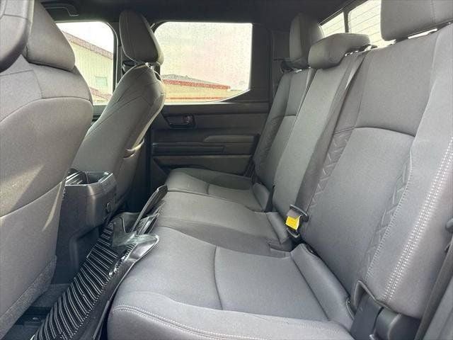 2024 Toyota Tacoma SR5 4WD