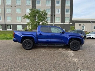 2024 Toyota Tacoma SR5 4WD
