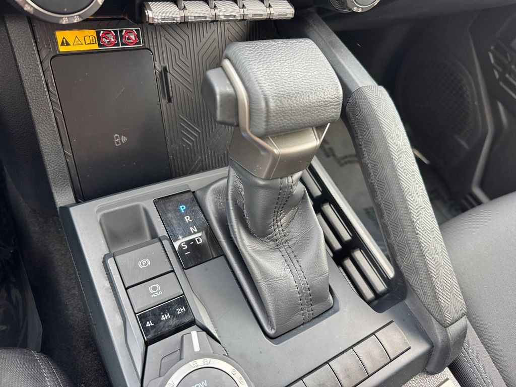 2024 Toyota Tacoma SR5 4WD