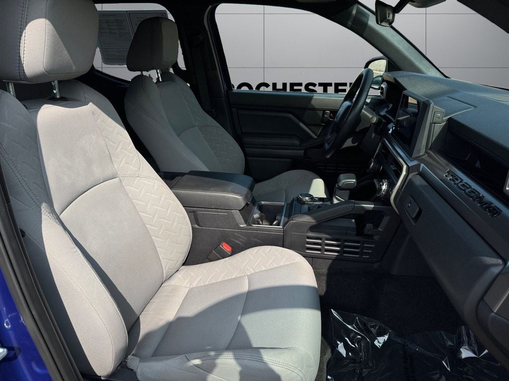 2025 Toyota Tacoma SR5 4WD
