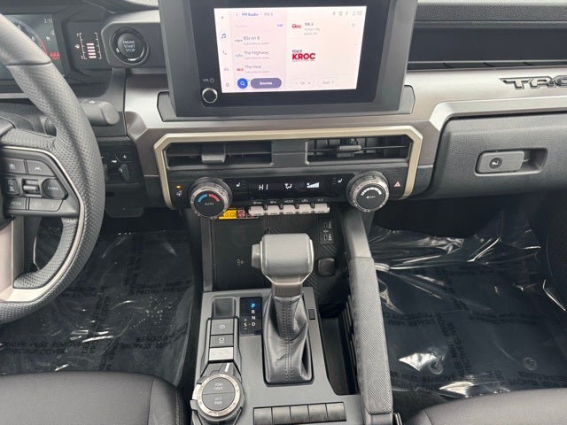 2024 Toyota Tacoma SR5 4WD