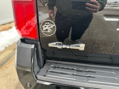 2024 Toyota Tacoma SR5 4WD