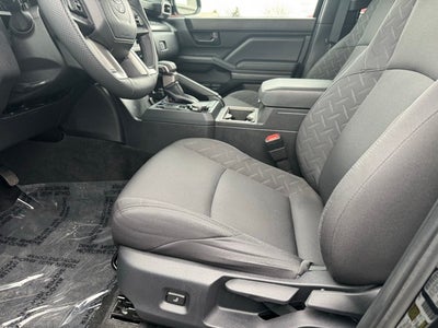2024 Toyota Tacoma SR5 4WD