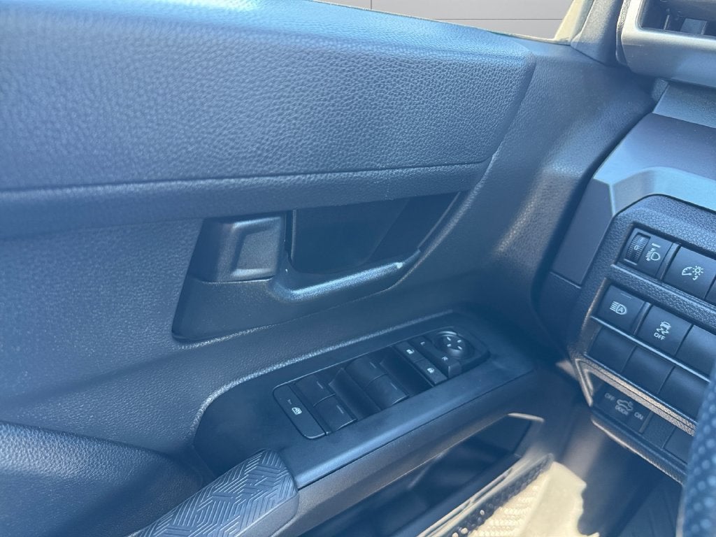 2025 Toyota Tacoma SR5 4WD