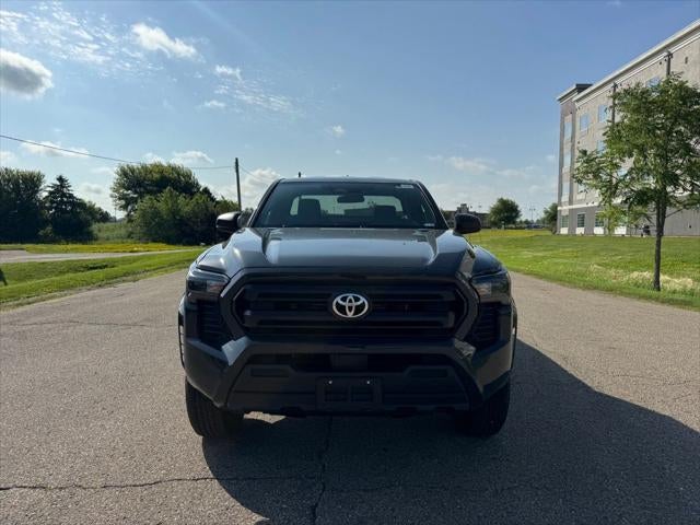 2025 Toyota Tacoma SR 4WD